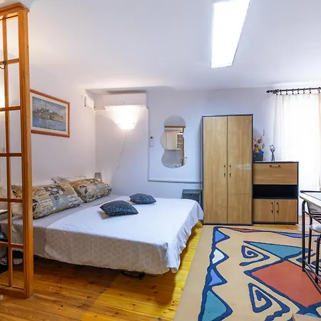 Apartament App Lenny *